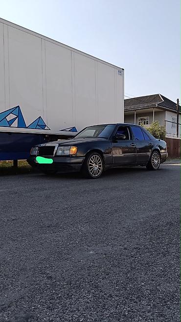 mersedes c 230: Mercedes-Benz 230: 2.3 l | 1985 il Sedan — 4