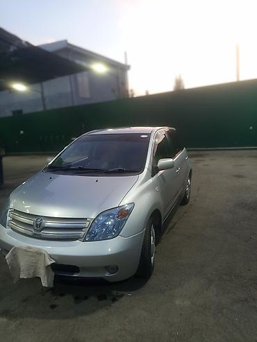 дайхатсу рокки: Toyota Ist: 2002 г., 1.3 л, Автомат, Бензин, Хэтчбэк — 2