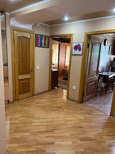 Mənzillər: Bakı, 3 otaqlı, Köhnə tikili, m. 28 may, 90 kv. m — 1