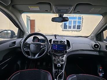 Chevrolet: Chevrolet Aveo: 1.2 l | 2012 il 249933 km Sedan — 5