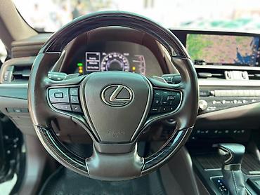 volvo xc90: Lexus ES: 2021 г., 2.5 л, Автомат, Гибрид, Седан — 5