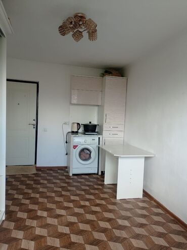 жалал абад батирлер: 1 комната, 15 м², Общежитие и гостиничного типа, 5 этаж