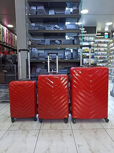 Çamadanlar: Qırmızı səyahət çamadan dəsti - 3 ölçüdə sərt korpus çamadan: kiçik — 1