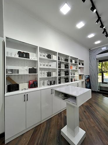 luks home: 28 May metrosu, Səməd Vurğun heykəlinin yanında, ümumi sahəsi 45 kv/m — 3