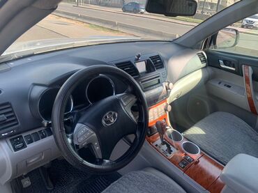 продаю с доплатой мне: Toyota Highlander: 2009 г., 3.5 л, Автомат, Бензин, Внедорожник