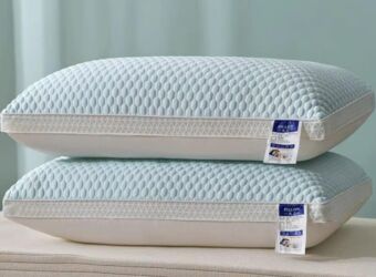 коврики для дом: Продаю подушки новый в упаковке