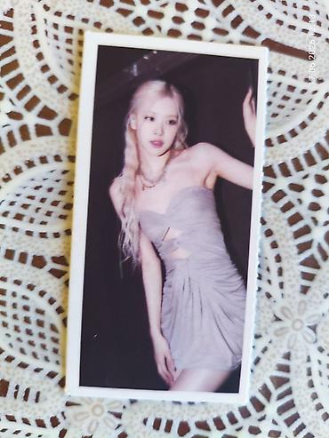 İncəsənət və kolleksiyalar: Məhsul: Blackpink temalı mini foto kartlar dəsti Təsvir: - 4 ədəd — 3