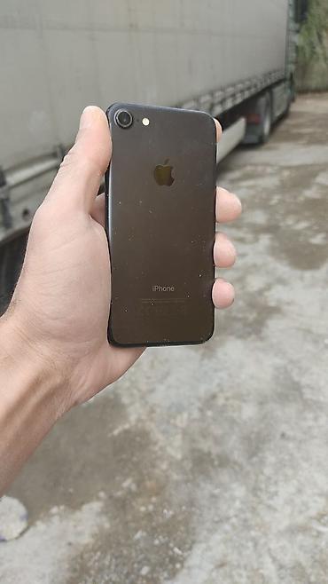 iphone 7 8: IPhone 7, 32 GB, Black Titanium, Barmaq izi, Simsiz şarj, Face ID — 4