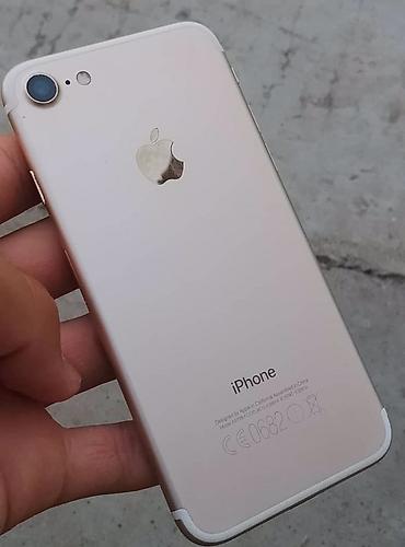 сколько стоит iphone 1: IPhone 7, Б/у, 128 ГБ, Золотой, Чехол, 100 % — 3