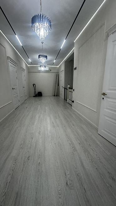 Продажа коттеджей и домов: Двухэтажный частный дом с благоустроенным двором и навесом - — 16
