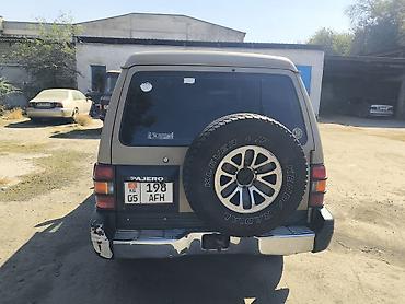 pajero 4: Mitsubishi Pajero: 1992 г., 2.5 л, Автомат, Дизель, Внедорожник — 1
