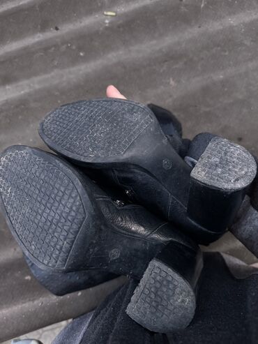 Çəkmələr: Çəkmə, Ölçü: 39, rəng - Qara, İşlənmiş — 6