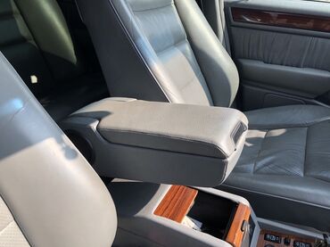 подушка мазда демио: Подлокотник Mercedes-Benz, цвет - Серый
