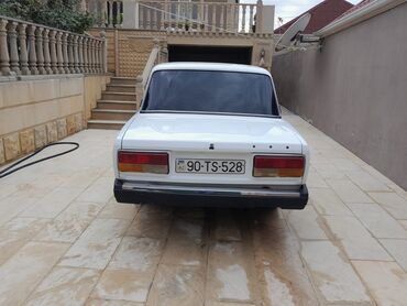 cangan masin: VAZ (LADA) 2107: 1.6 l | 1995 il | 76450 km Sedan