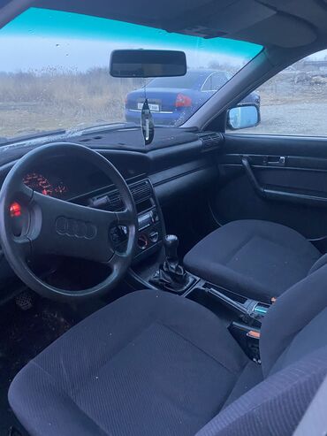 Audi: Audi S4: 1992 г., 2.3 л, Механика, Бензин, Седан — 11