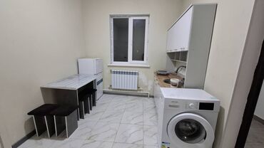 сдаю 1 комнатную квартиру долгосрочно: 1 комната, Собственник, Без подселения, С мебелью частично