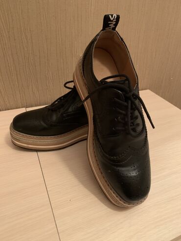ботинки 34 35: Ботинки кожа, размер 37, цена 1000 сом