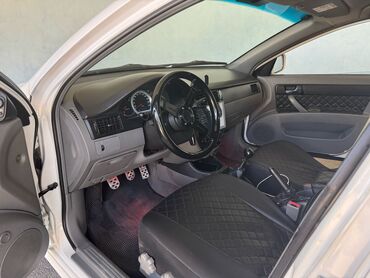 Daewoo: Daewoo Gentra: 1.5 l | 2014 il Sedan — 7