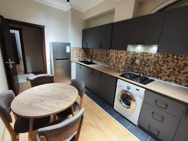 Uzunmüddətli kirayə mənzillər: Irayə verilir: geniş və rahat 4 otaqlı mənzil Tbilisi prospektində — 6