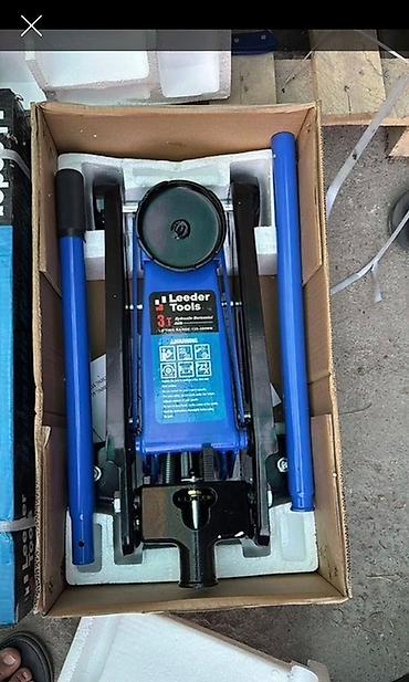 Автосервисное оборудование: Гидравлический подкатной домкрат 3т Leeder Tools Описание — 2