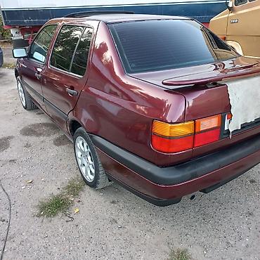 Volkswagen: Volkswagen Vento: 1995 г., 1.8 л, Механика, Бензин, Седан — 1