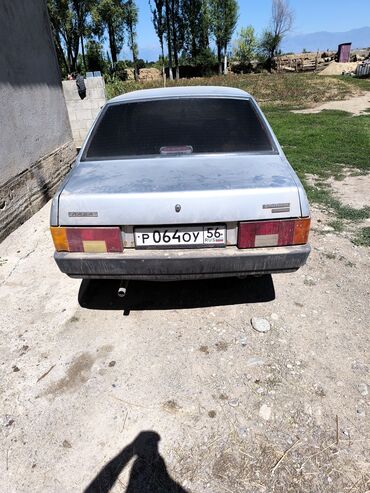 бокс на крышу авто купить в бишкеке: ВАЗ (ЛАДА) 21099: 2001 г., 1.5 л, Механика, Газ, Седан
