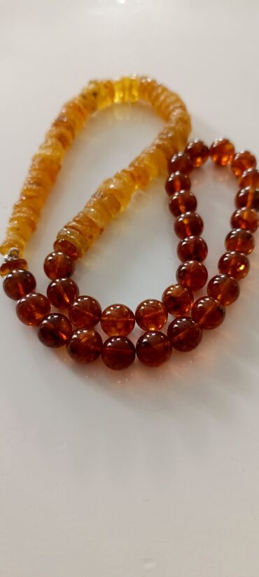 Zərgərlik dəstləri: Dəstə daxildir: Bilərzik, Boyunbağı, 60 g — 3