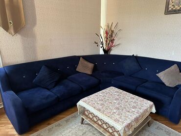 Masalar və oturacaqlar: Künc divan, Bazasız, Parça, Çatdırılma yoxdur