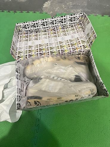 air force 1: Кроссовки в светло-бежевом цвете с контрастными белыми вставками и — 2