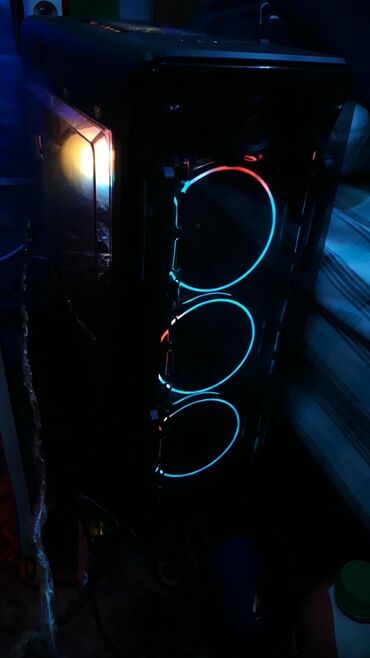 Masaüstü kompüterlər və iş stansiyaları: H61 Plata i7 2600 GTX 980 16 GB Ram 23 Dell manitor Real alici narahat