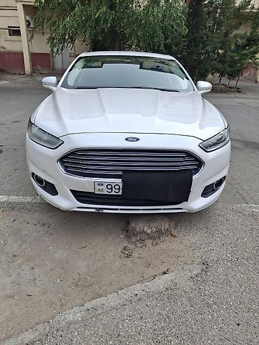 Ford: Ağ rəngdə Ford Fusion sedanı. Bu avtomobilin salonda rahat -da lalafo.az — 12 Ford: Ağ rəngdə Ford Fusion sedanı. Bu avtomobilin salonda rahat — 12