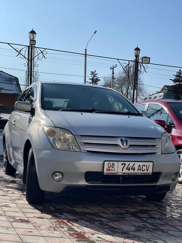 таёта джип: Toyota ist: 2003 г., 1.5 л, Автомат, Бензин, Хетчбек