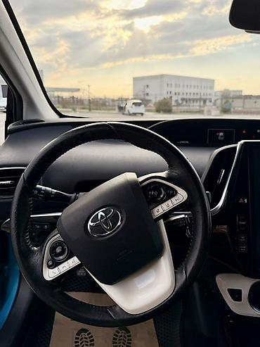 приус прайм: Toyota Prius: 2017 г., 1.8 л, Гибрид, Хэтчбэк — 5