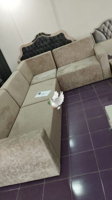 Masa və oturacaq dəstləri: Künc divan, Yeni