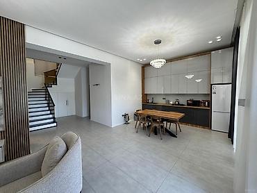 Həyət evləri və villaların satışı: 4 otaqlı, 300 kv. m — 6