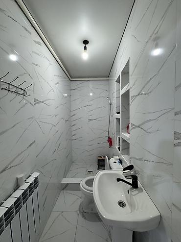 Продажа коттеджей и домов: ✨ Продаётся дом в с. Сокулук ✨ 🏡 Характеристики: • Участок - 9,4 — 10