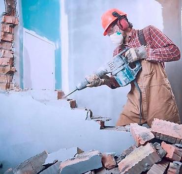 Демонтажные работы: Снос стен | Снос перегородки | Зачистка от старых обоев, Сбивка старой штукатурки, Снятие извести | Демонтаж ламината, Демонтаж паркета, Демонтаж линолеума | Крыша из шифера, Металлочерепичная кровля, Мягкая кровля Больше 6 лет опыта — 8