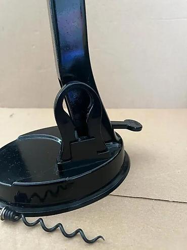 Ostala kuhinjska oprema: Profesionalni stoni otvarač za vino s polugom - Masivan stoni — 6