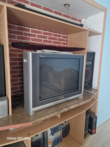 продажа телевизоров: Домашний кинотеатр в комплектации с телевизором в отличном состоянии