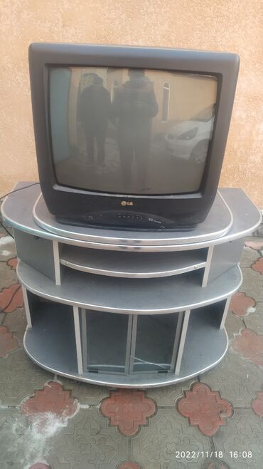 подставка телевизора: Продаю подставка, телевизор рабочий. вместе 500сом