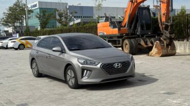 Hyundai: Hyundai Ioniq: 2019 г., 1.6 л, Автомат, Гибрид, Седан — 1