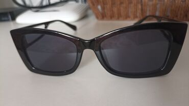 очки солнцезащитные: Очки солнцезащитные, форма идеальная