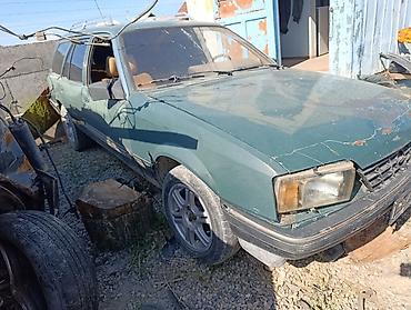 opel astra gtc: Opel Rekord Caravan (универсал), ориентировочно середина 1980‑х — 2