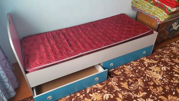 Спальные гарнитуры: Спальный гарнитур, Б/у, ДСП, цвет - Розовый — 19