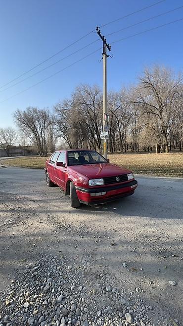 Volkswagen: Volkswagen Vento: 1993 г., 1.8 л, Механика, Бензин, Седан — 5