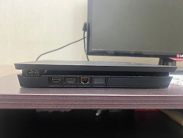 fifa 25: PS4 (1TBB) Ideal Veziyyetde 
Oyunlar: FIFA 25
Iki dene Joystick — 2