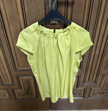 Köynək və bluzalar: 10 azn. razmer S/M — 23