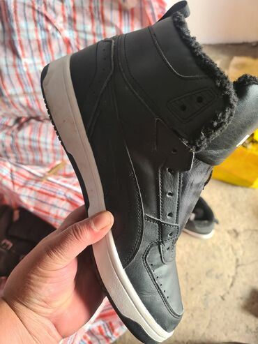 Čizme: Čizme, Tommy Hilfiger, 40 na lalafo.rs — 13 Čizme: Čizme, Tommy Hilfiger, 40 — 13