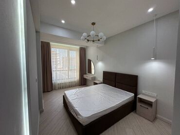 3 комнатная квартира 104 серии бишкек: 2 комнаты, 82 м², Элитка, 2 этаж, Евроремонт