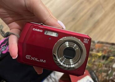 Fotokameralar: Digital camera Casio Exilim fotoaparatı satılır Gözəl kompakt 12,1